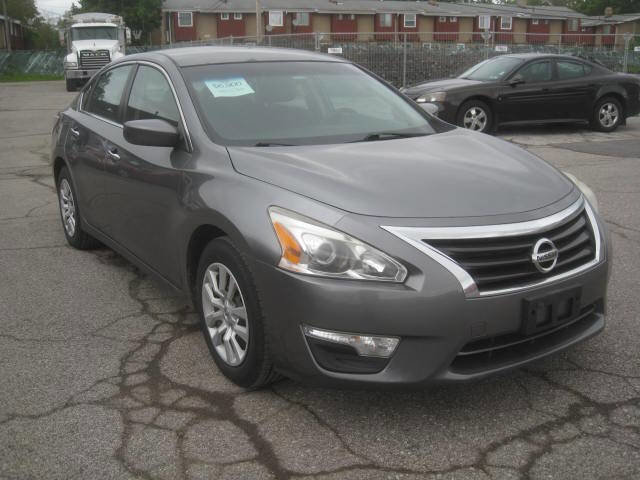 Used 2015 Nissan Altima 2.5 S w/ Power Driver Seat Package image 3