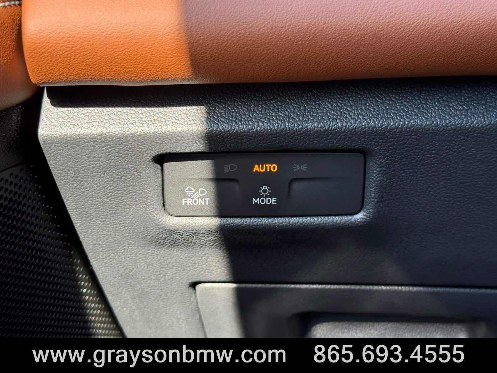 Used 2026 Volkswagen Tiguan SEL R-Line AWD/4WD image 33