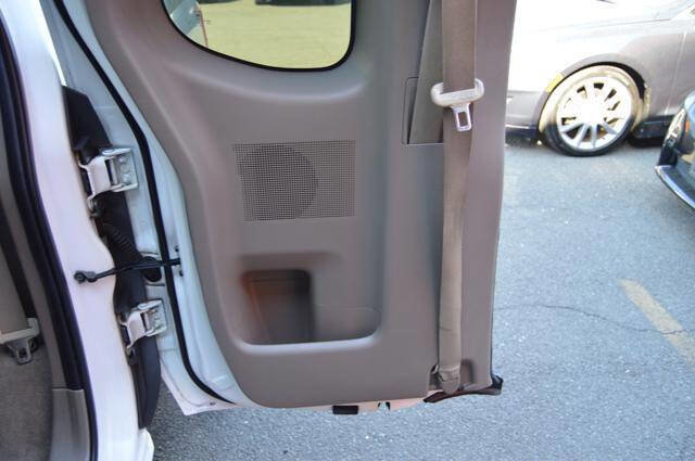 Used 2010 Nissan Frontier SE AWD/4WD image 42