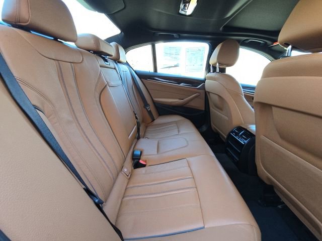 Used 2019 BMW 540i w/ Premium Package RWD image 10