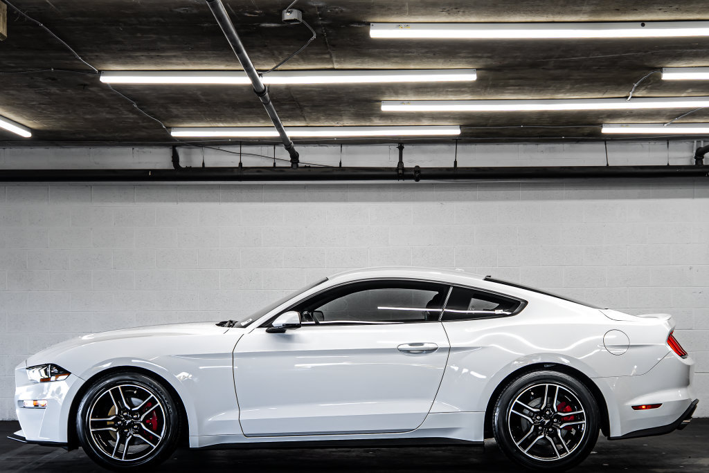 Used 2020 Ford Mustang Premium RWD image 2