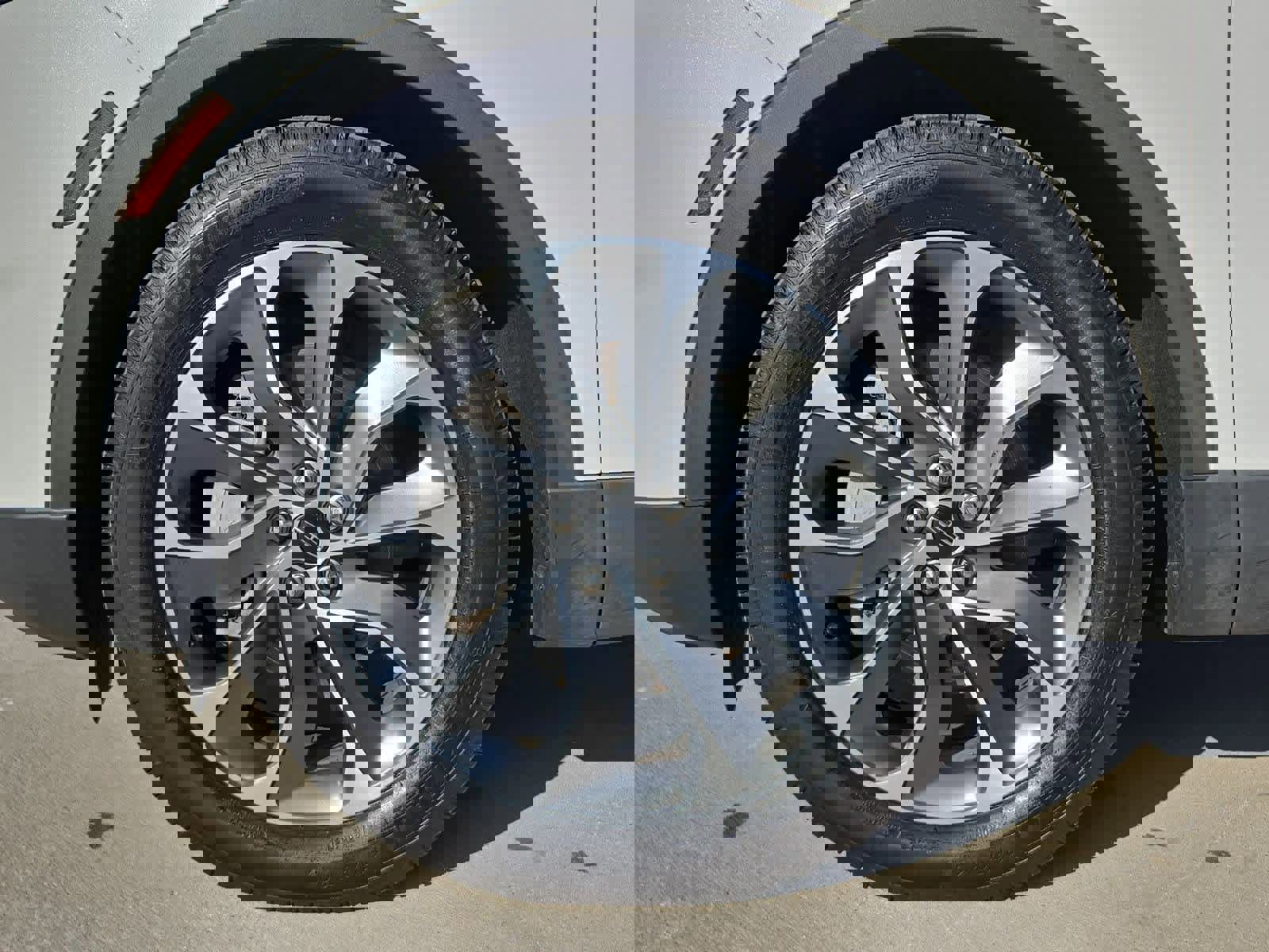 Used 2022 Lincoln Nautilus Reserve image 11