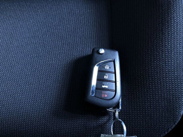 Used 2025 Toyota Corolla LE image 32