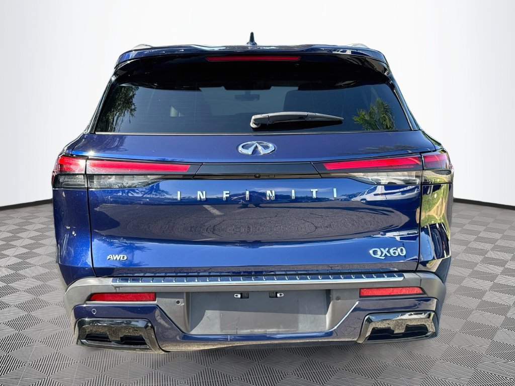 Certified 2023 INFINITI QX60 Luxe w/ Vision Package AWD/4WD image 7