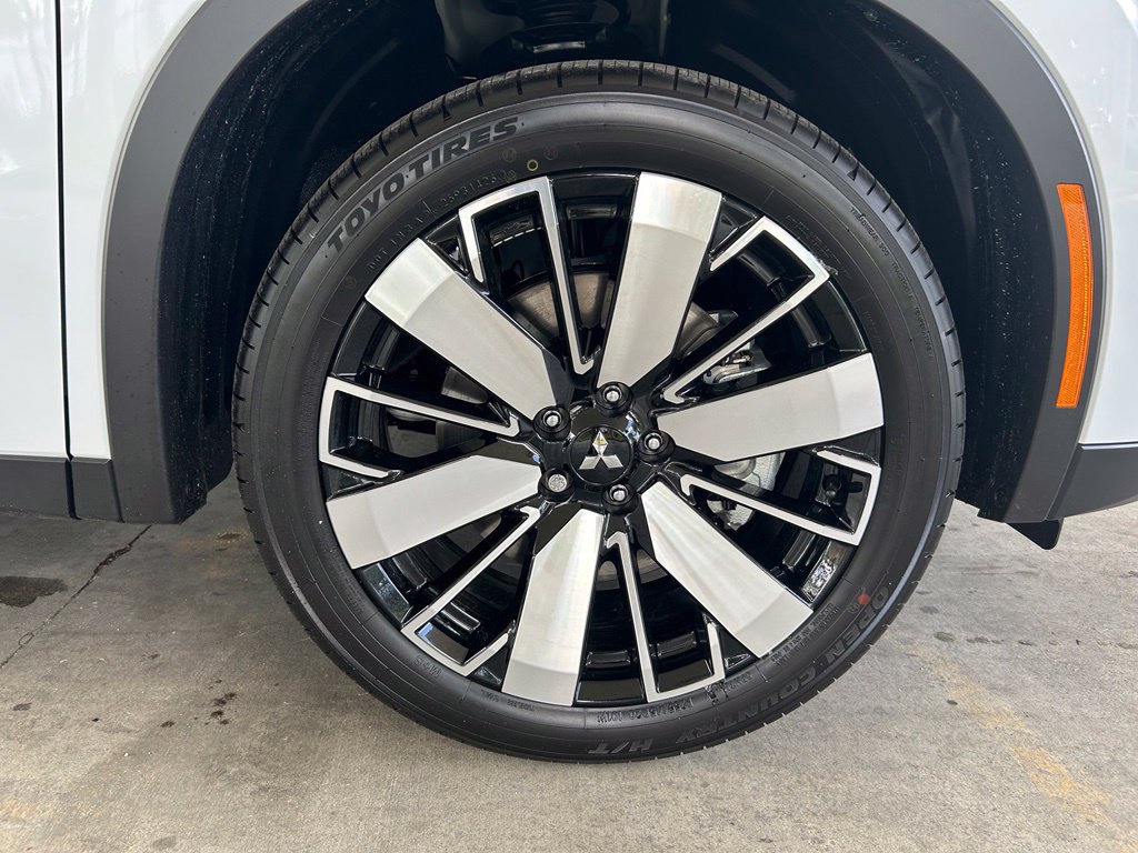 New 2026 Mitsubishi Outlander SE FWD image 22