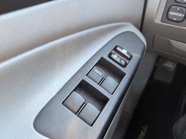 Used 2012 Toyota Tacoma 4x4 Double Cab w/ SR5 Pkg image 16