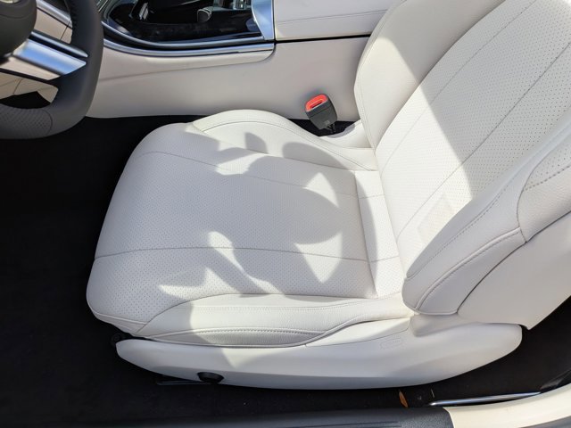 New 2026 Mercedes-Benz CLE 450 4MATIC Cabriolet image 4