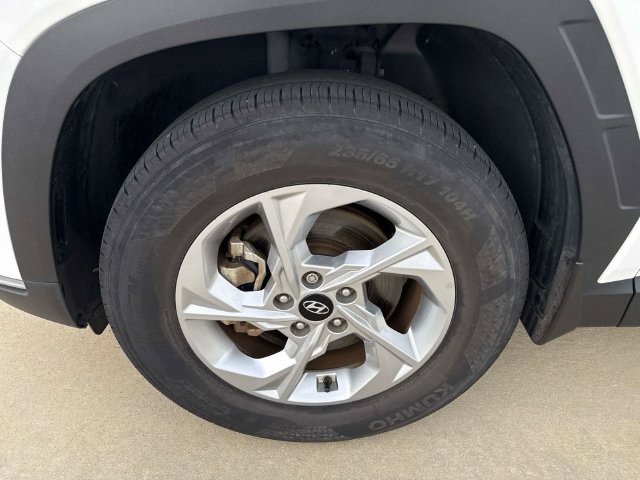 Used 2023 Hyundai Tucson SE AWD/4WD image 5