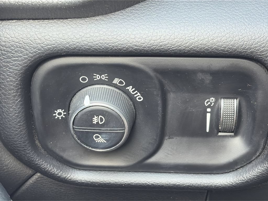 Used 2024 RAM 2500 Big Horn AWD/4WD image 14