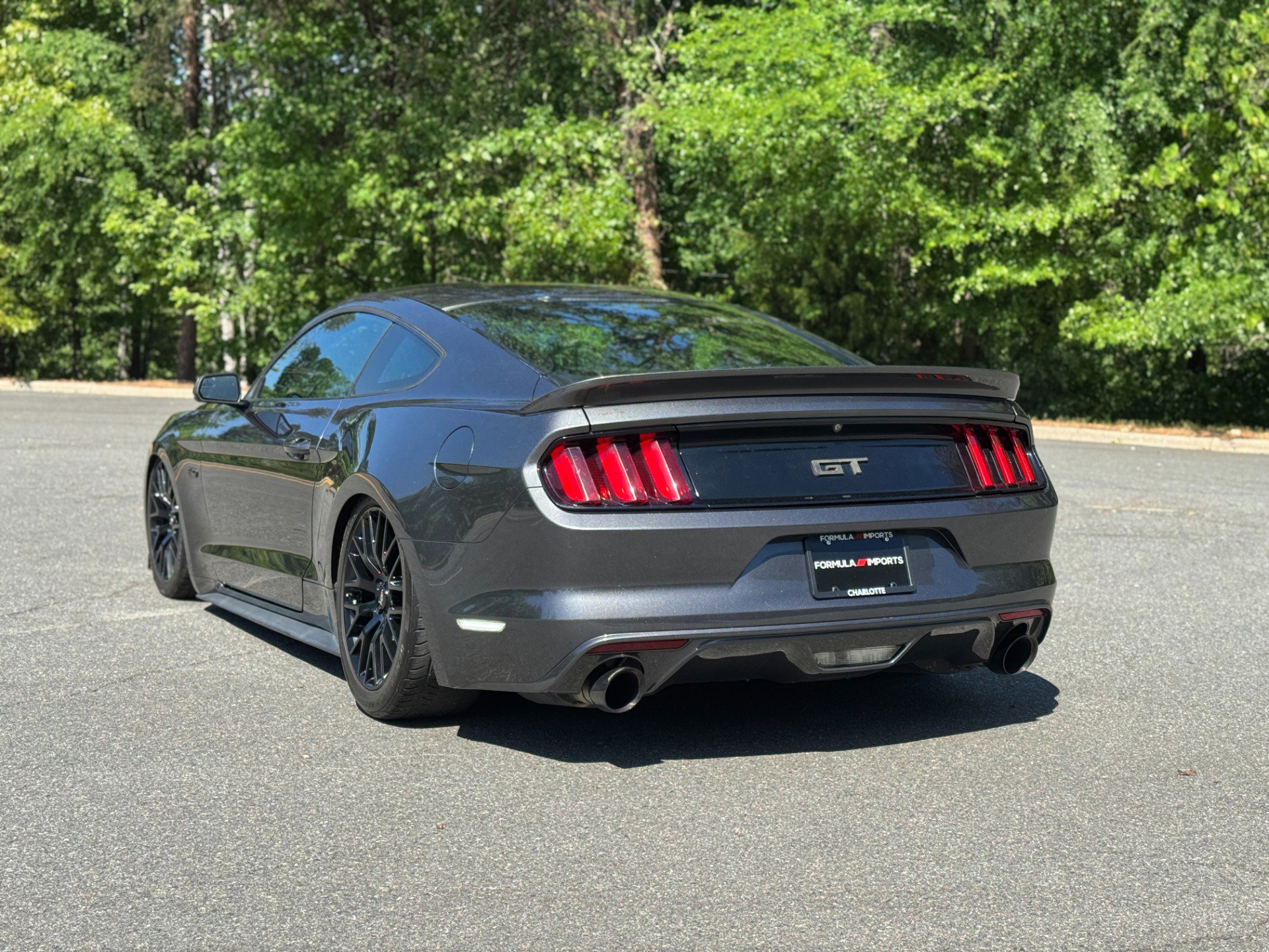Used 2017 Ford Mustang GT w/ GT Performance Package RWD image 8