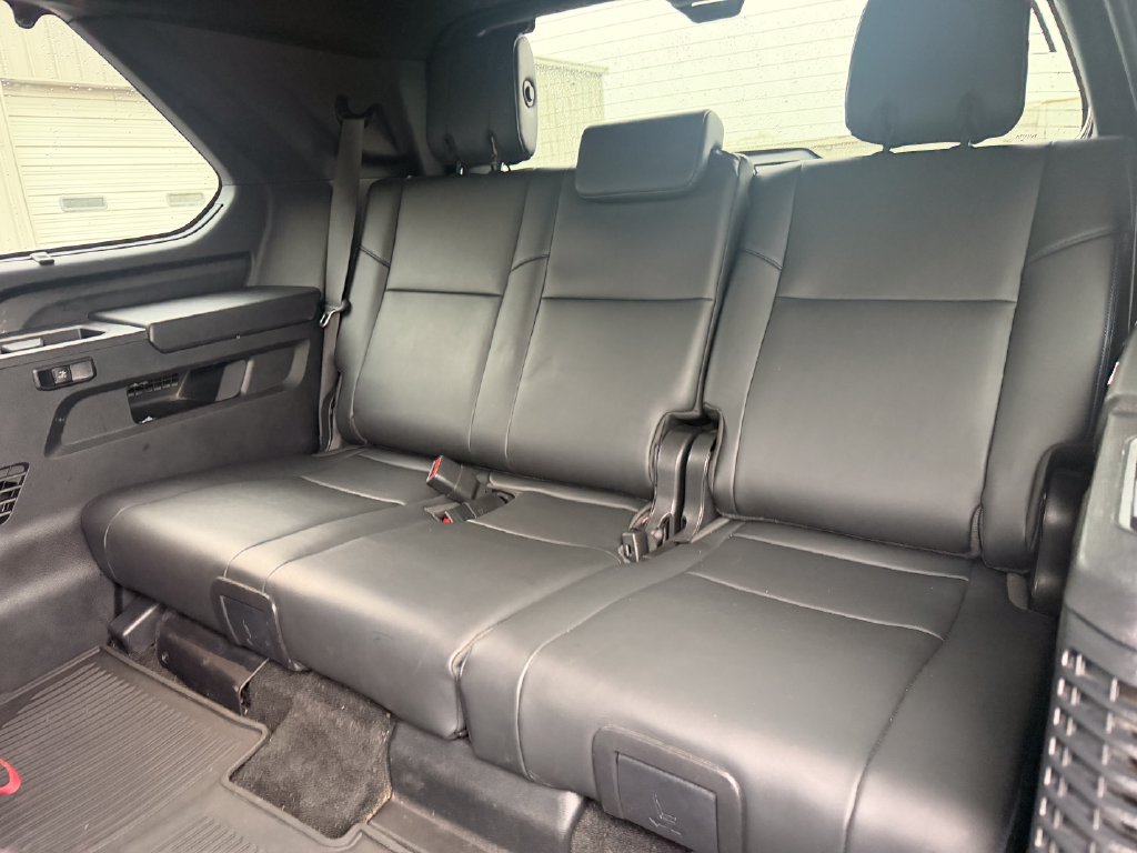 Used 2024 Toyota Sequoia Platinum AWD/4WD image 21