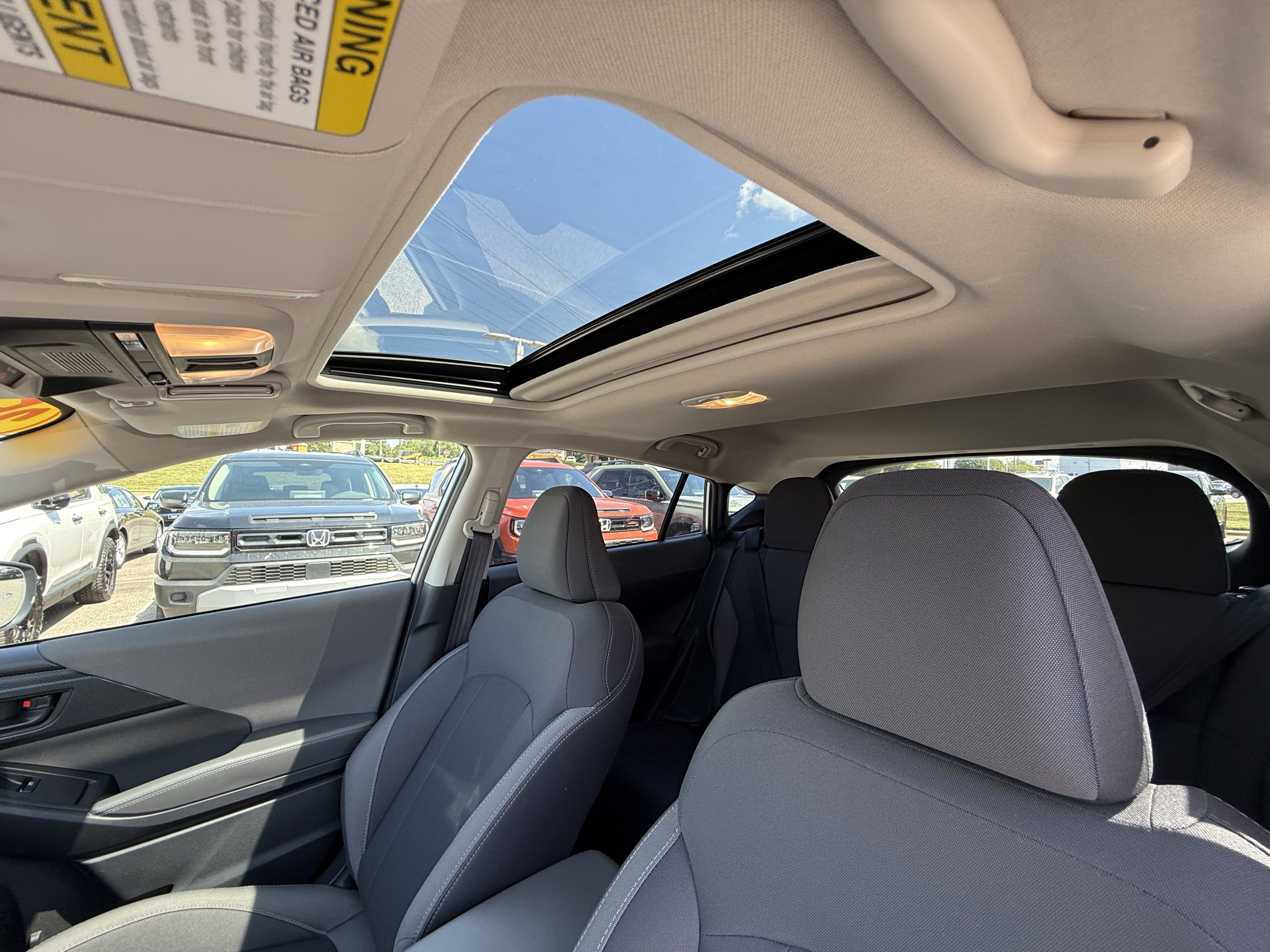 Used 2025 Subaru Crosstrek 2.5i Premium AWD/4WD image 28