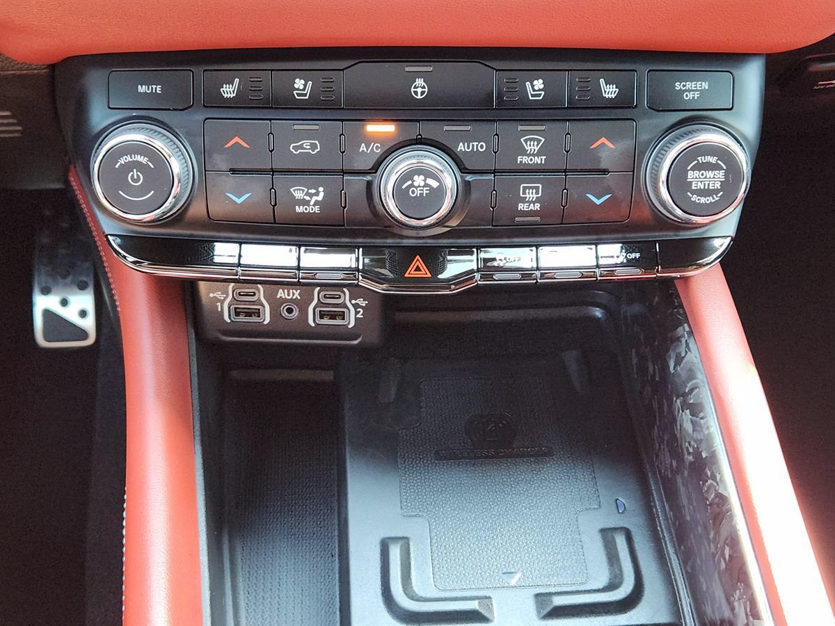 Used 2024 Dodge Durango SRT Hellcat AWD/4WD image 35