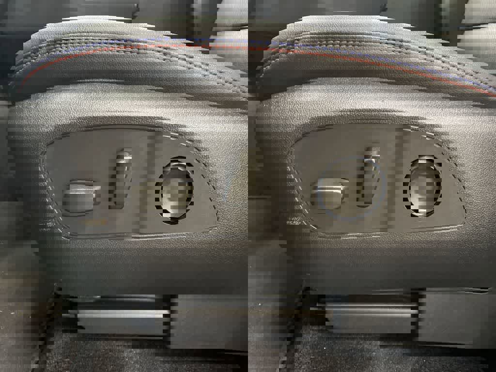 Used 2024 Chevrolet Equinox EV RS image 15