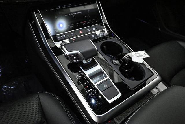 Certified 2025 Audi Q7 2.0T Premium Plus image 12