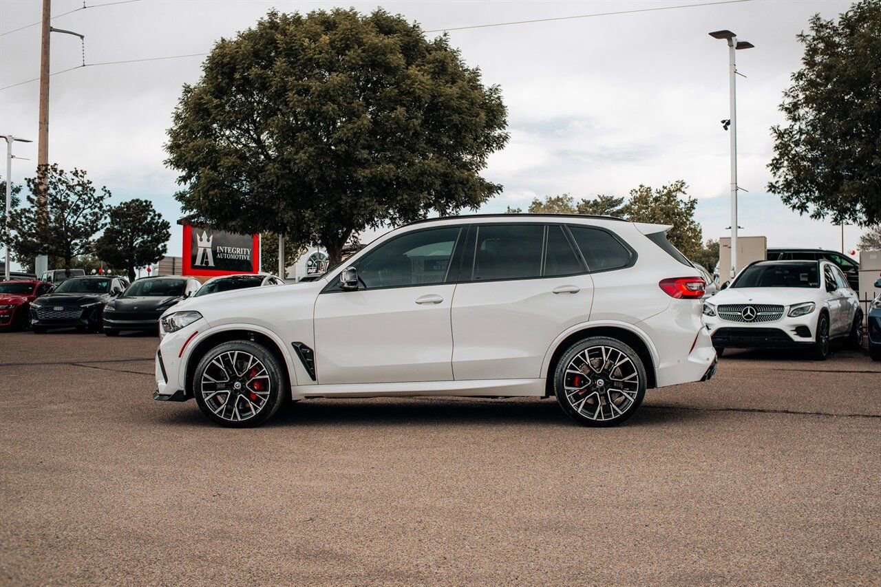 Used 2022 BMW X5 M w/ Competition Package 2 AWD/4WD image 4