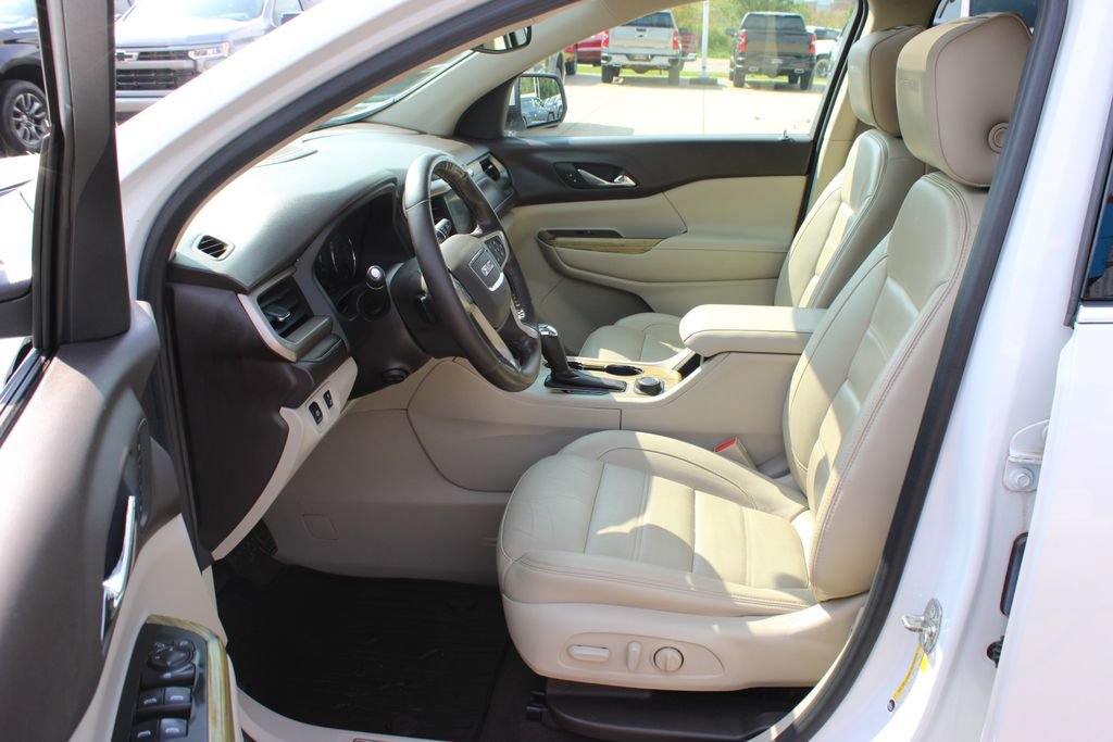 Certified 2018 GMC Acadia Denali w/ Technology Package AWD/4WD image 12