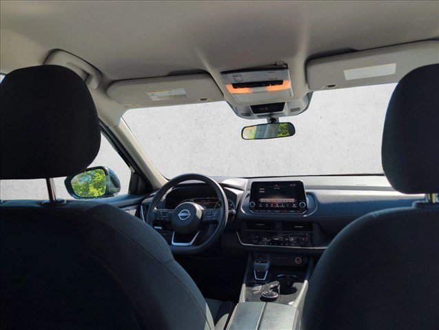 Used 2024 Nissan Rogue SV AWD/4WD image 22