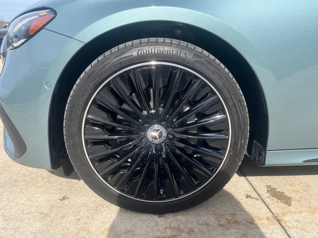 Used 2024 Mercedes-Benz E 350 4MATIC Sedan image 19