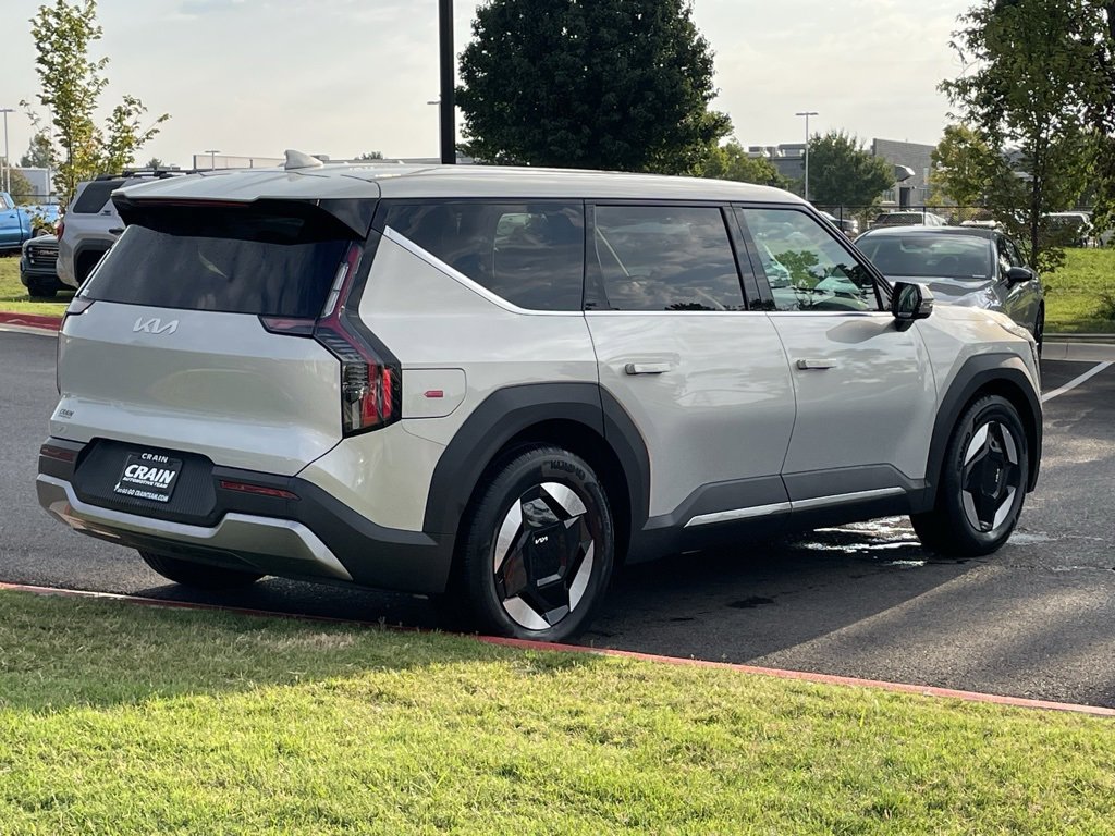 New 2026 Kia EV9 Light image 5