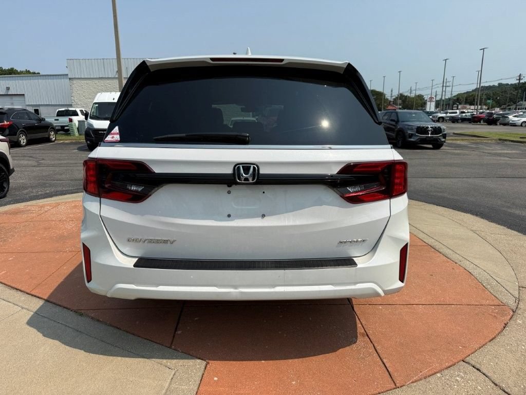 Used 2025 Honda Odyssey Sport-L image 5
