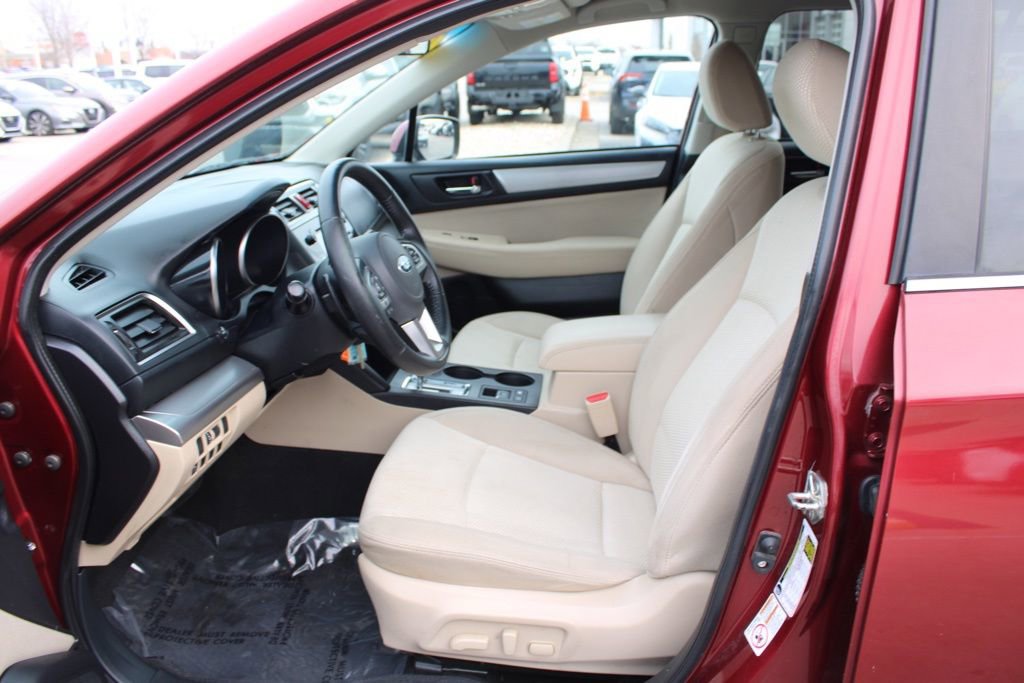 Used 2017 Subaru Outback 2.5i Premium image 16