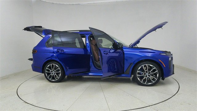 Used 2025 BMW X7 M60i image 76