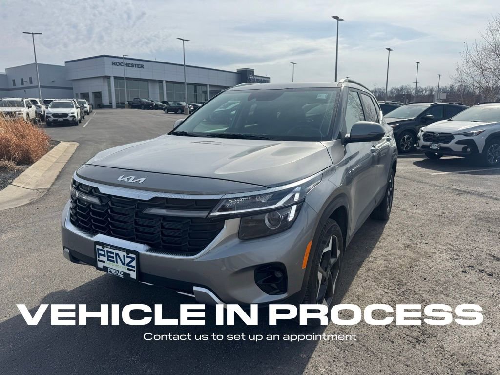 Used 2025 Kia Seltos EX image 7
