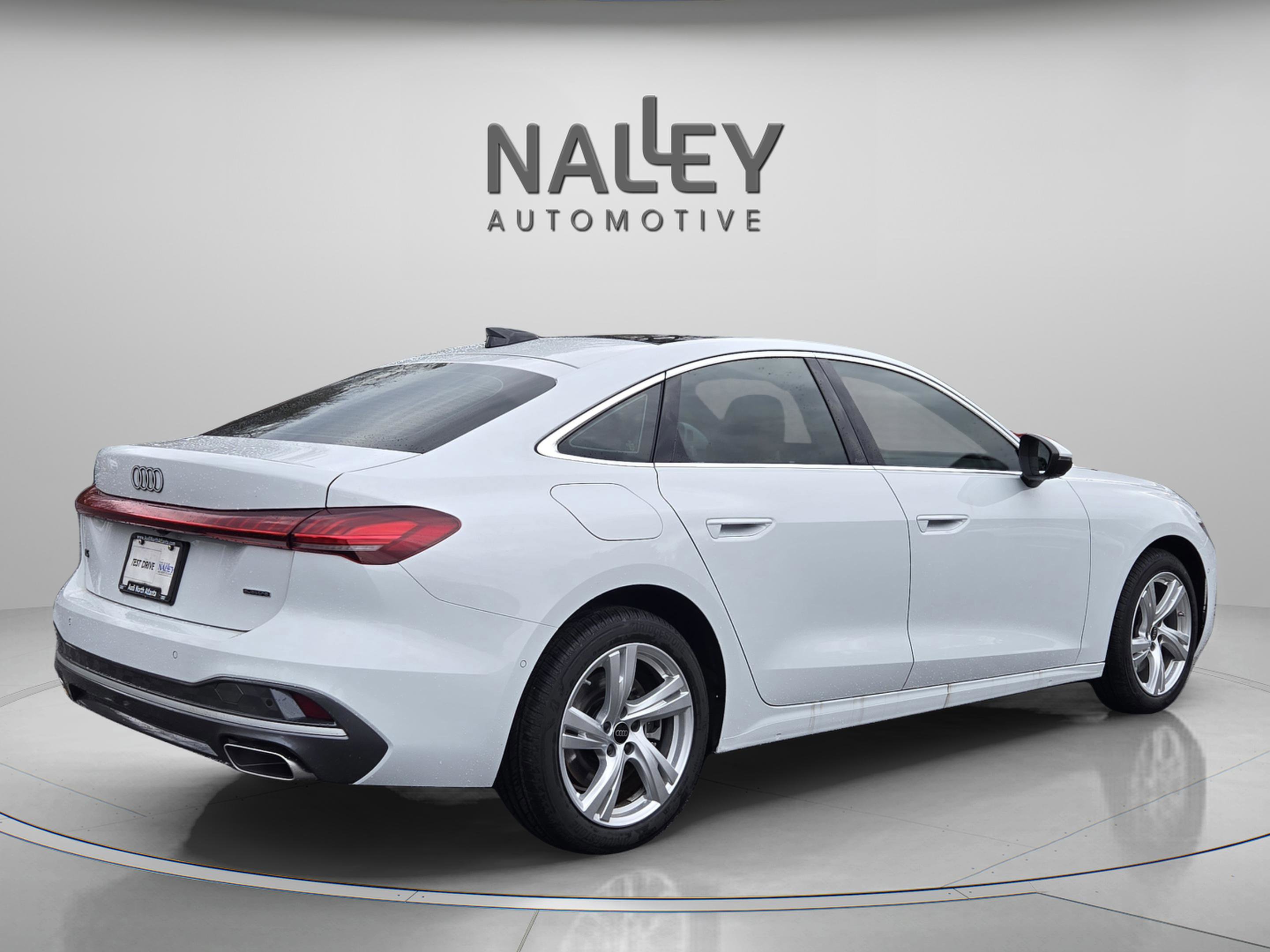 Used 2025 Audi A5 2.0T Premium image 6