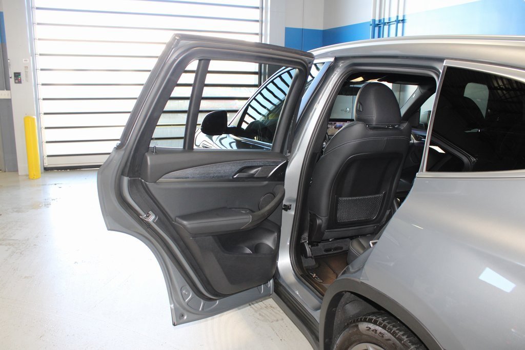 Used 2023 BMW X3 xDrive30i w/ Premium Package image 16