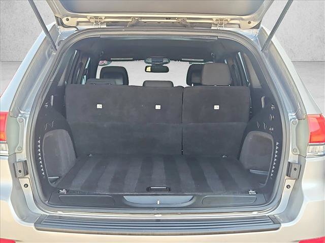 Used 2016 Jeep Grand Cherokee Laredo w/ Quick Order Package 23E AWD/4WD image 6