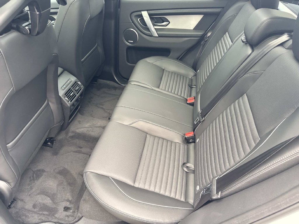 New 2026 Land Rover Discovery Sport Landmark AWD/4WD image 16