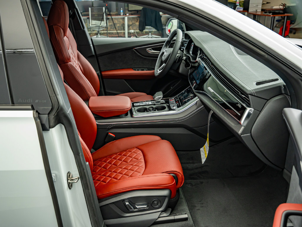 New 2026 Audi SQ8 Premium Plus AWD/4WD image 24