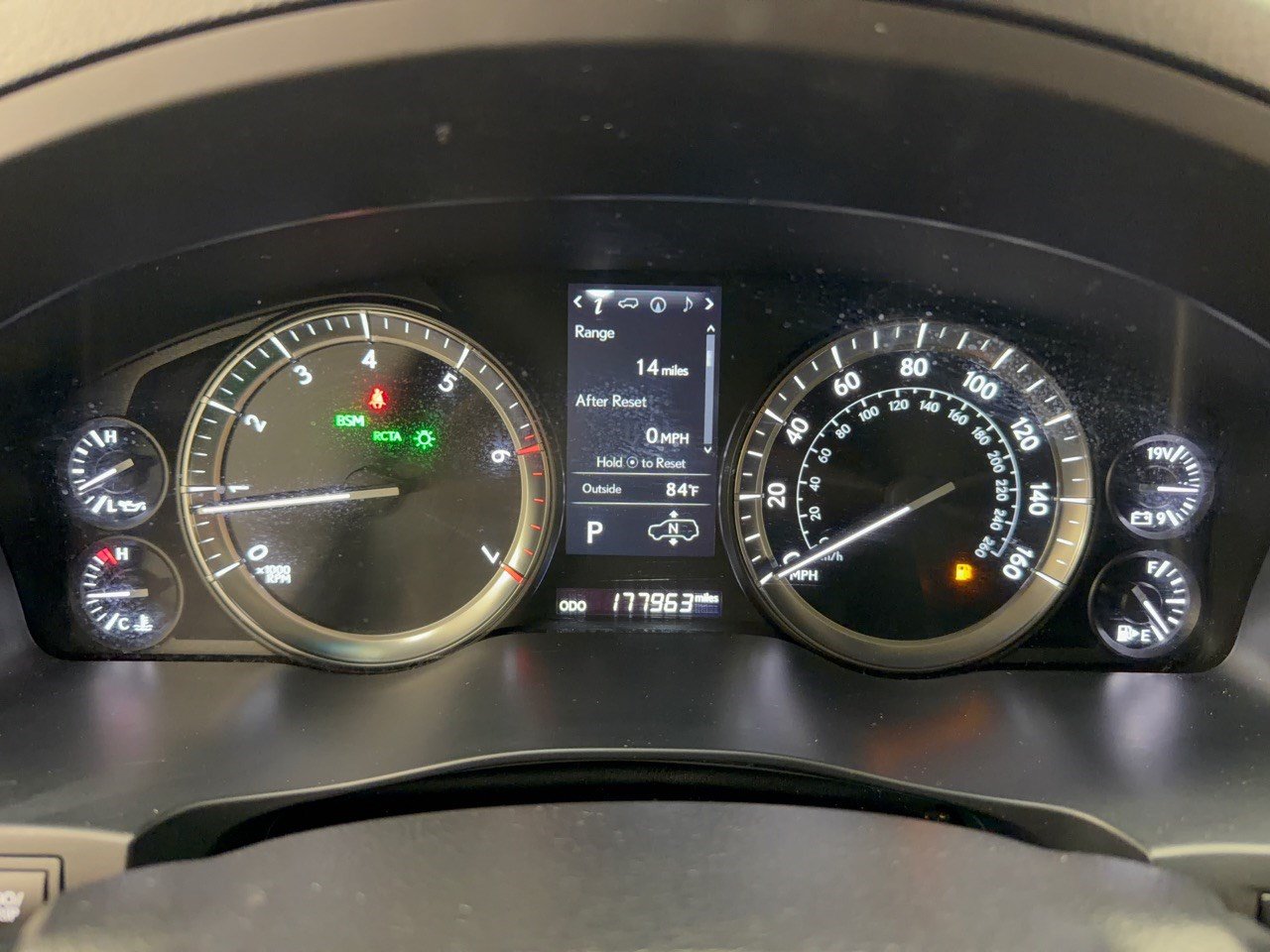 Used 2017 Lexus LX 570 4WD w/ Luxury Package image 26