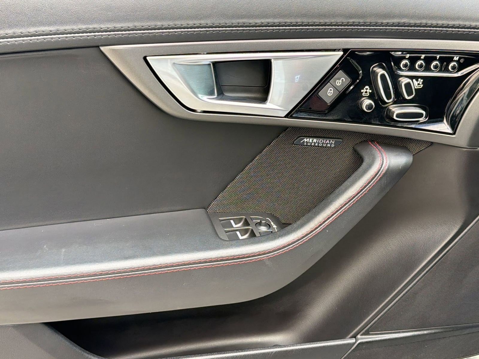 Used 2017 Jaguar F-TYPE Coupe image 13