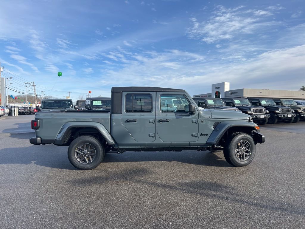 New 2026 Jeep Gladiator Sport image 8