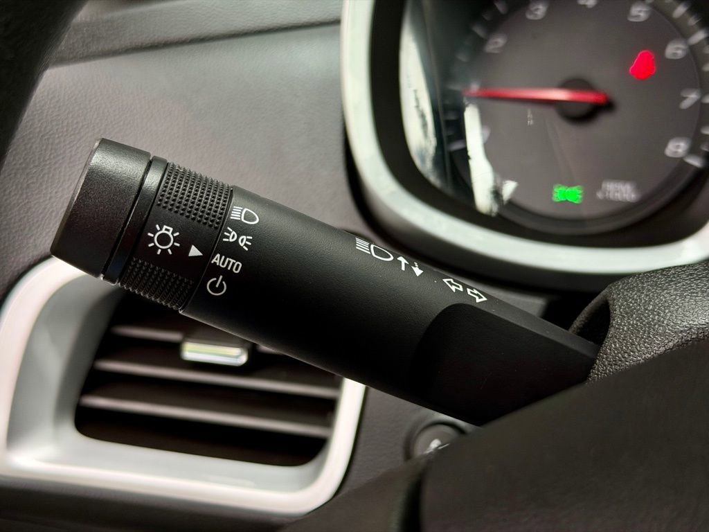 Used 2015 Chevrolet Equinox LS image 42