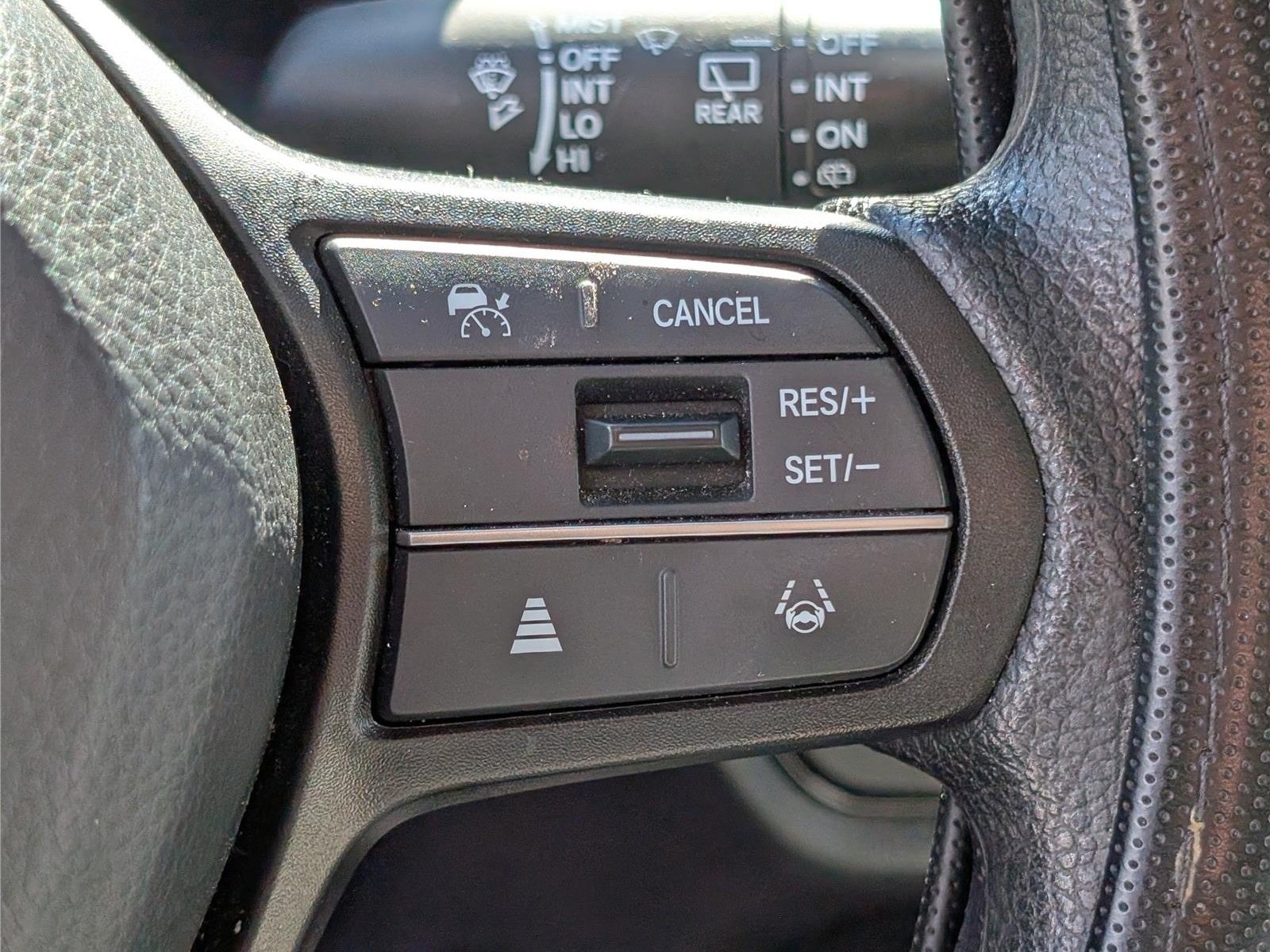 Used 2025 Honda HR-V LX image 21