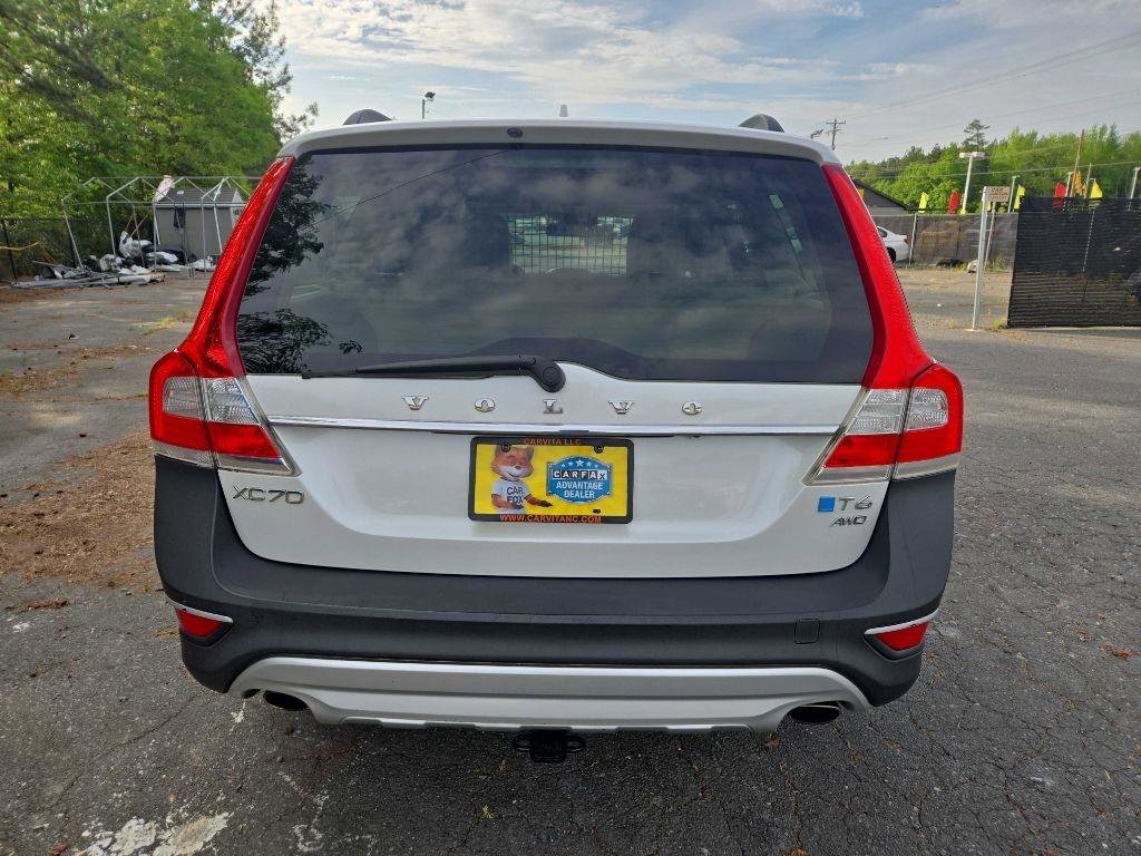 Used 2015 Volvo XC70 T6 Platinum image 4