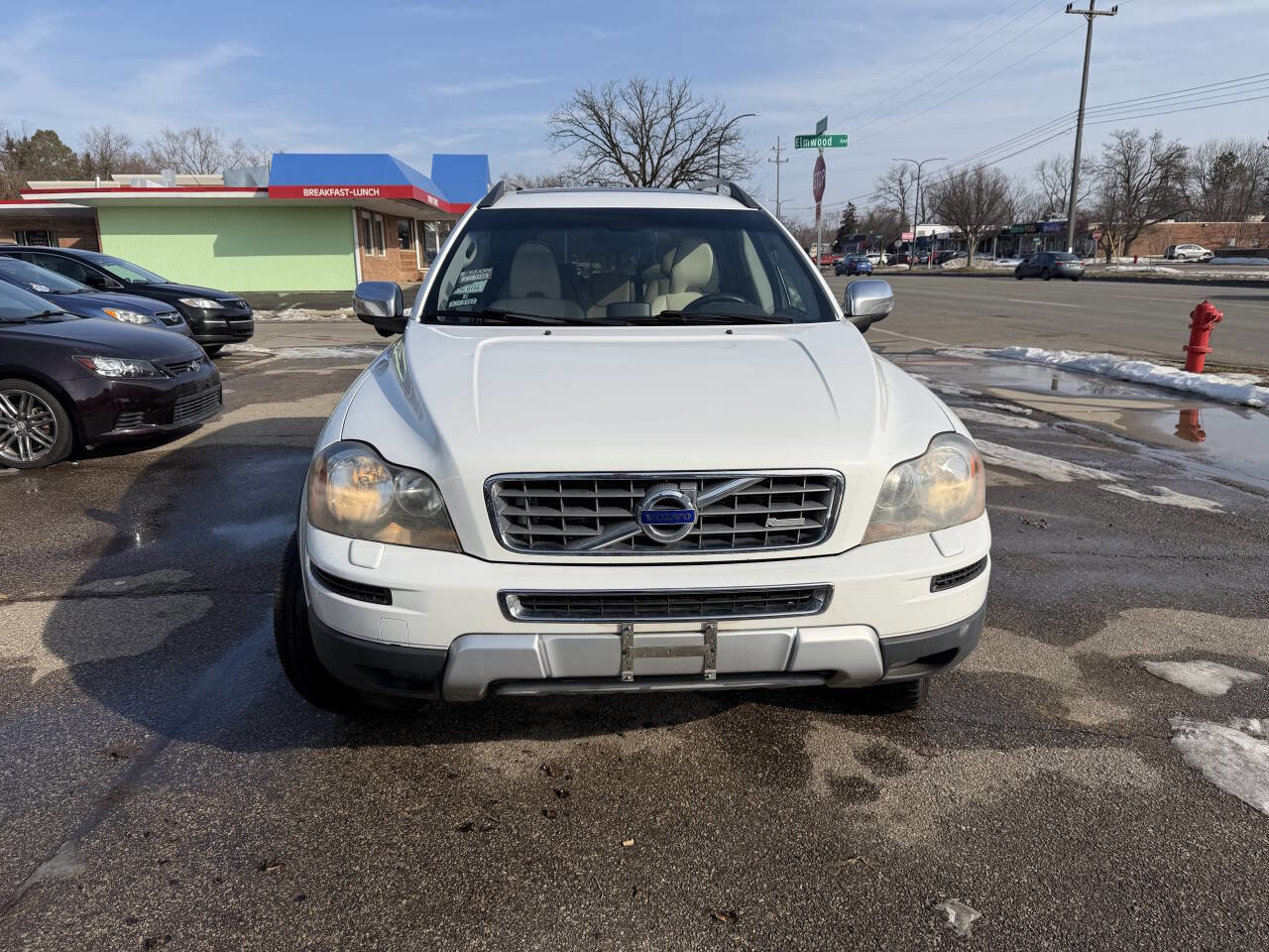 Used 2011 Volvo XC90 3.2 R-Design w/ Multimedia Pkg image 4