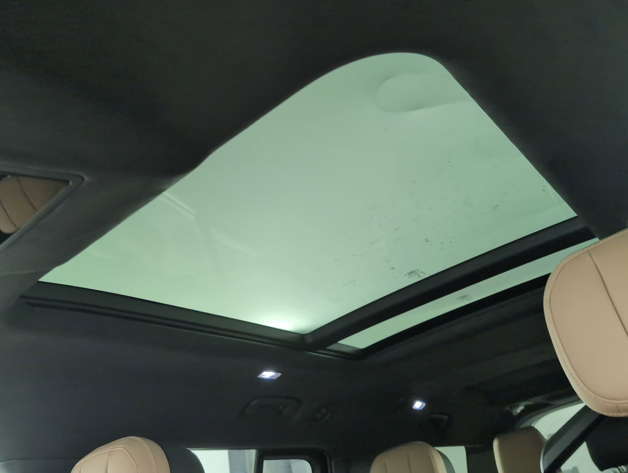 New 2026 Land Rover Defender 130 V8 image 12
