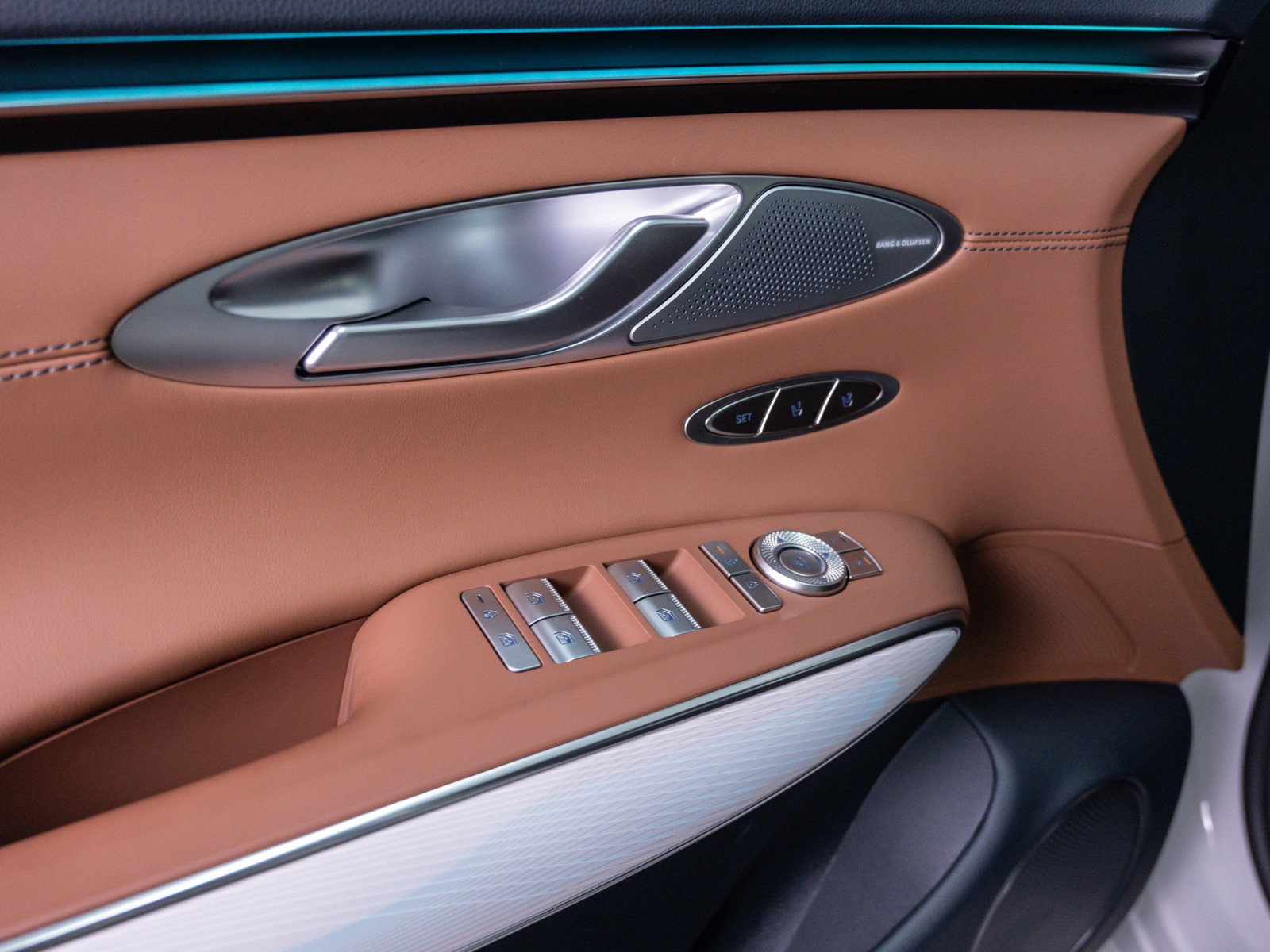 New 2026 Genesis GV70 2.5T Advanced image 18