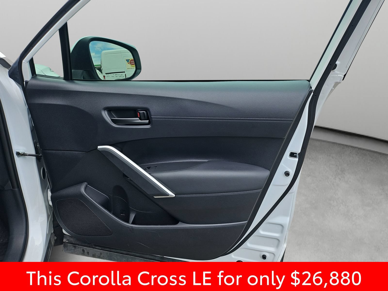 Used 2024 Toyota Corolla Cross LE w/ Moonroof Package FWD image 36