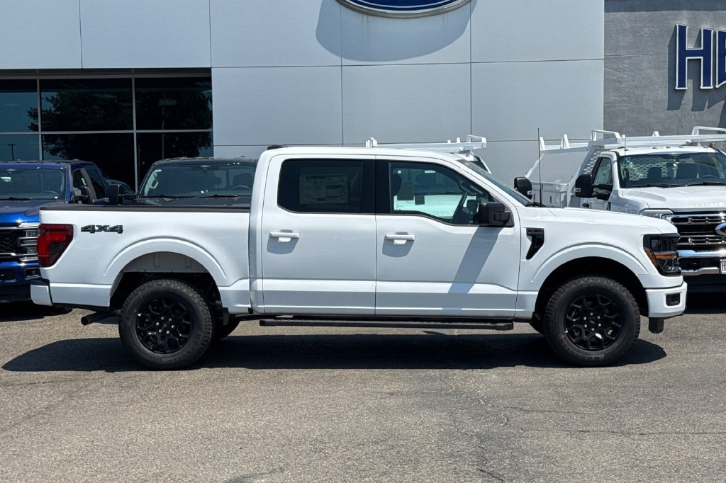 New 2026 Ford F150 XLT w/ XLT Black Appearance Package AWD/4WD image 3