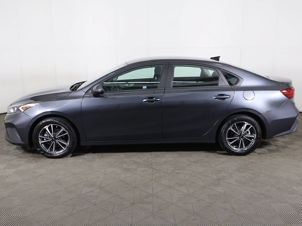 Certified 2024 Kia Forte LXS w/ LXS Technology Package FWD image 16