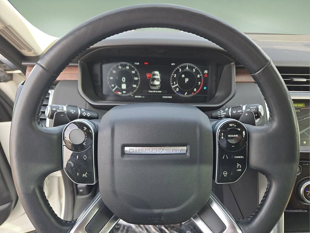 Used 2019 Land Rover Discovery HSE image 21