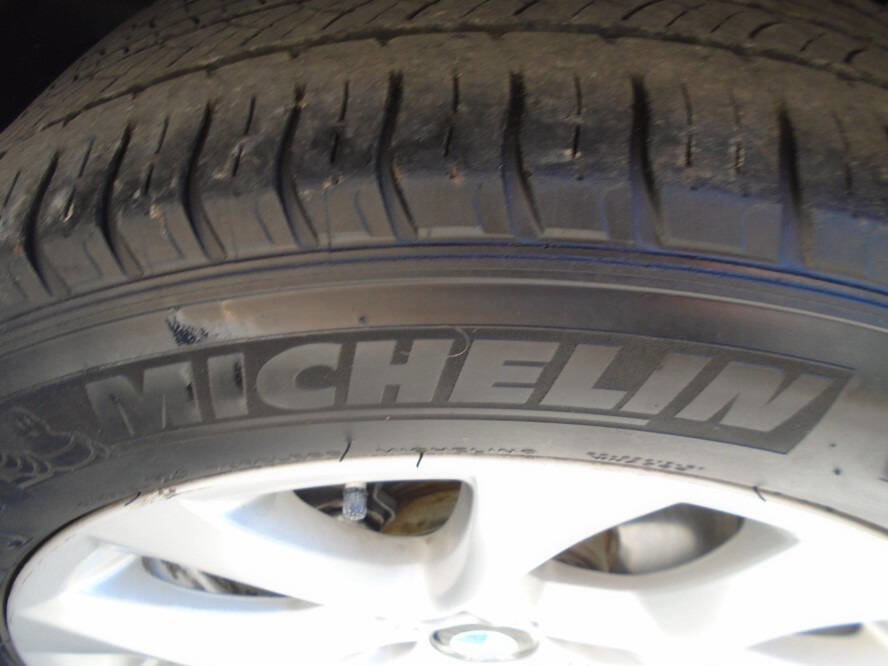 Used 2011 BMW X5 xDrive35i image 36