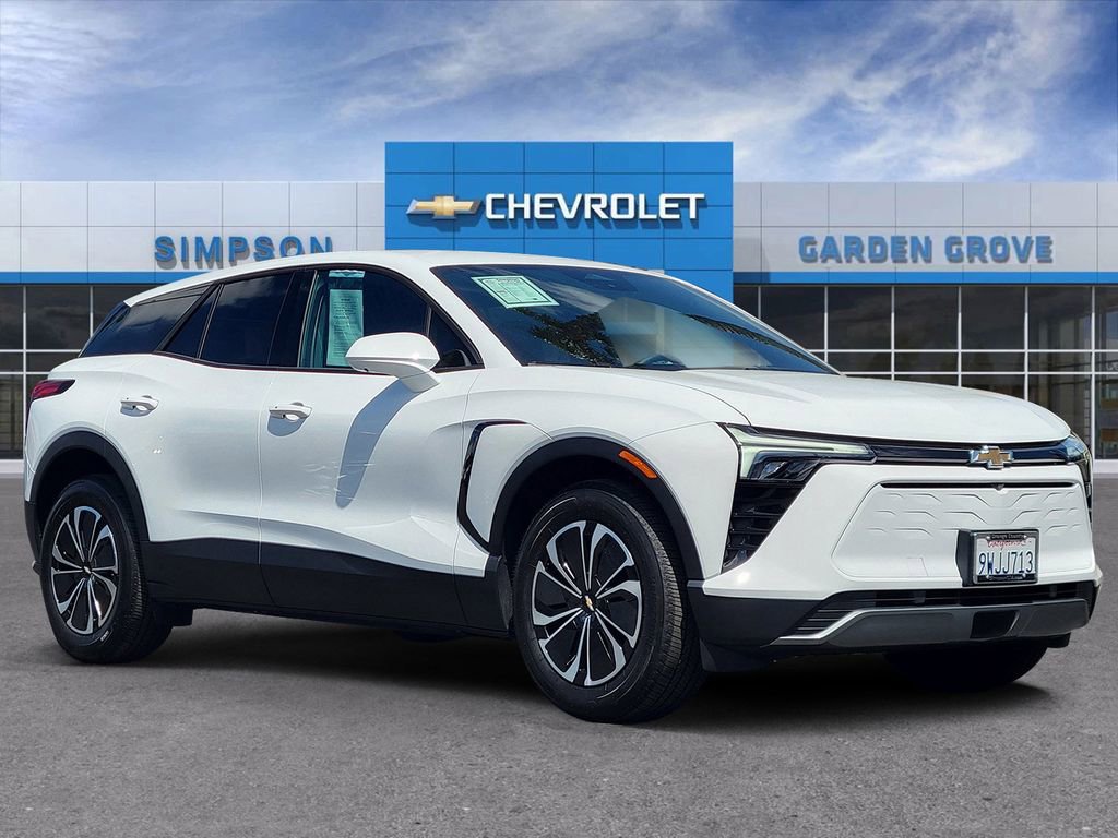 Used 2026 Chevrolet Blazer EV LT FWD image 1
