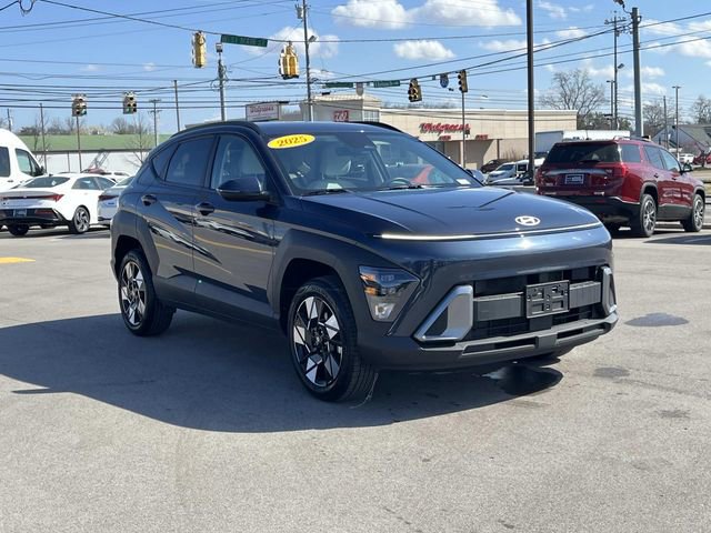 Certified 2025 Hyundai Kona SEL image 3