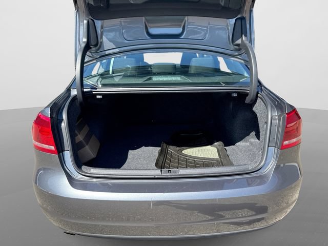 Used 2014 Volkswagen Passat 2.5 S FWD image 19